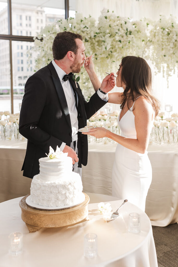 Wedding at Regions Tower in Indianapolis | Reception